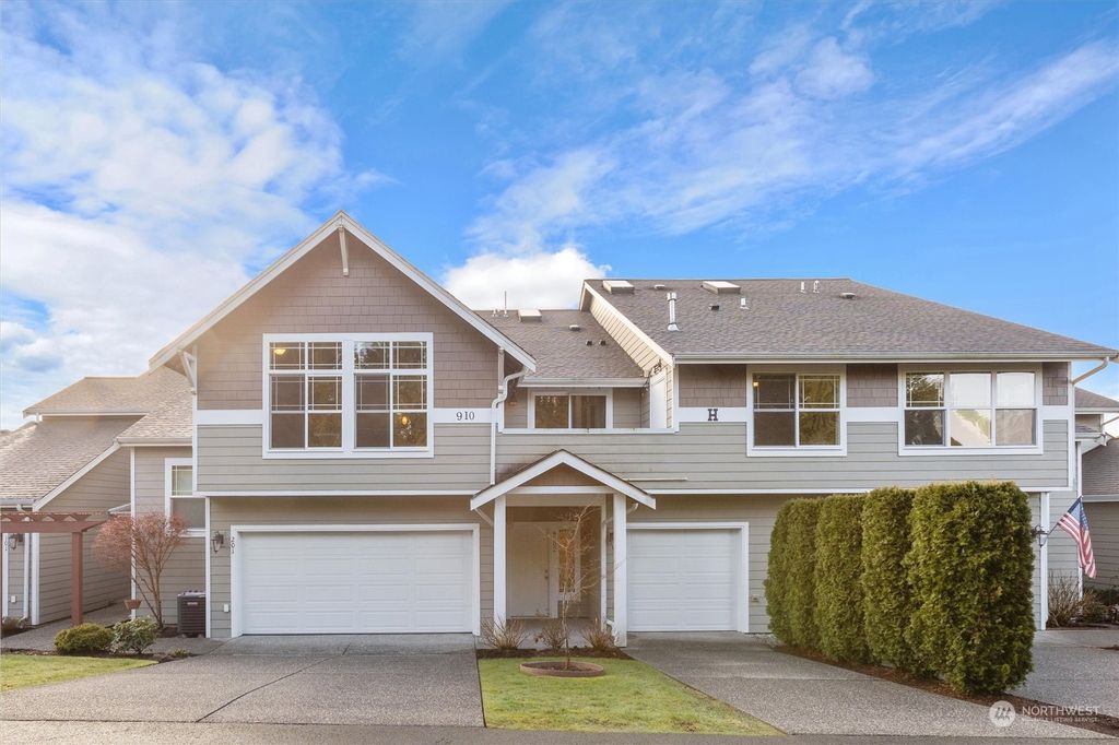 Photo of 910 Medical Center Drive #H202, Arlington, WA 98223 (MLS # 2324793)