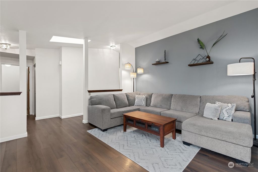 Photo of 34706 18th Avenue SW, Federal Way, WA 98023 (MLS # 2049917)