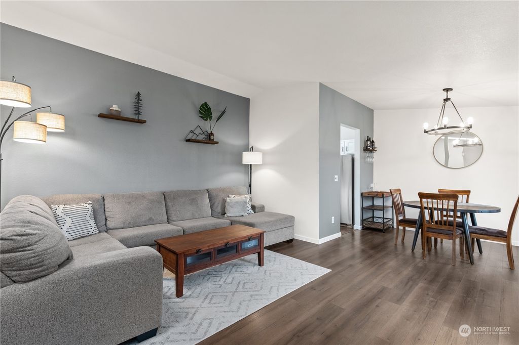 Photo of 34706 18th Avenue SW, Federal Way, WA 98023 (MLS # 2049917)