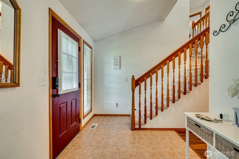 307 NE 134TH Circle