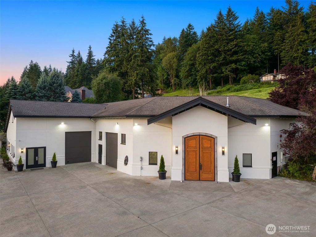 Photo of 13244 Woodinville-Redmond Road NE, Redmond, WA 98052 (MLS # 2593716)
