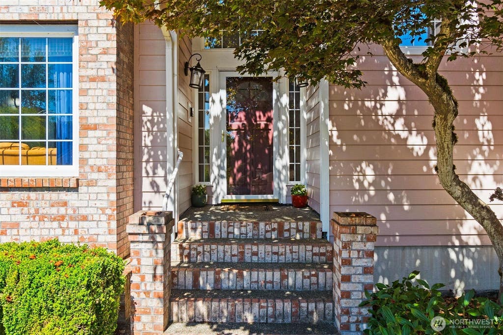 Photo of 1708 Arab Drive SE, Tumwater, WA 98501 (MLS # 2564856)