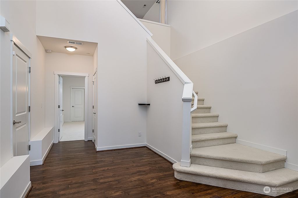 Photo of 17773 25th Avenue NE, Shoreline, WA 98155 (MLS # 2191668)