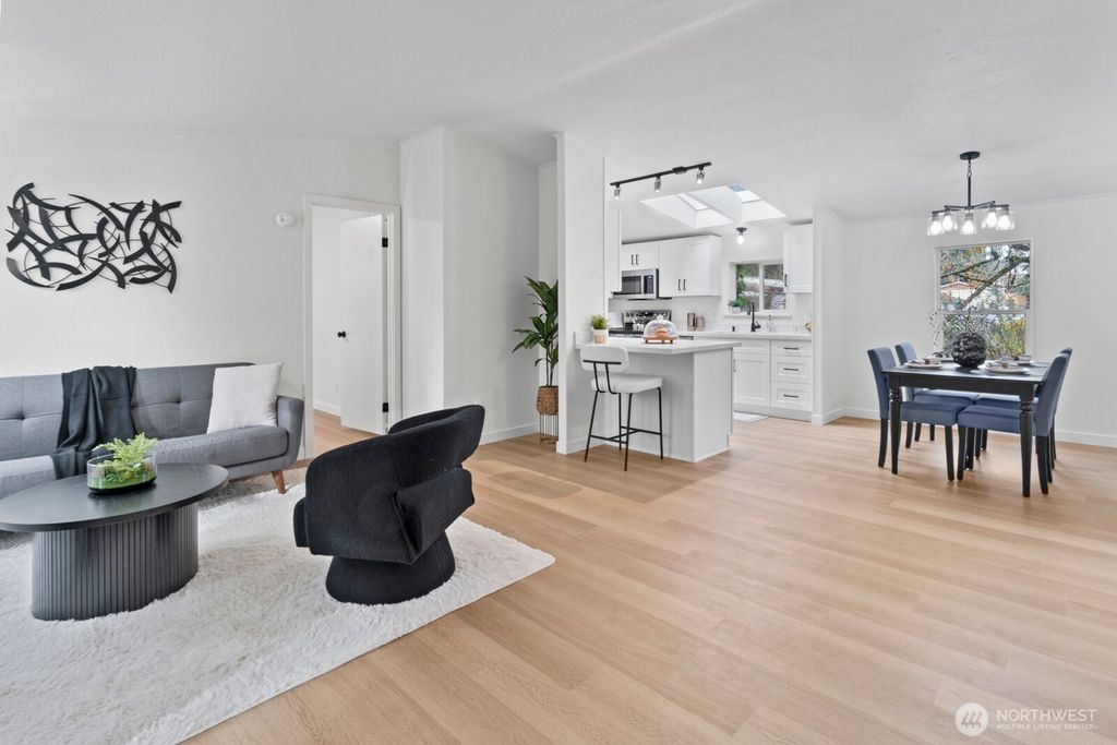 Photo of 36935 4th Avenue SW, Federal Way, WA 98023 (MLS # 2454701)