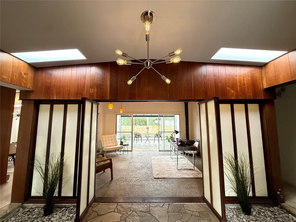 Photo of 20405 3rd Avenue S, Seattle, WA 98198 (MLS # 2594338)