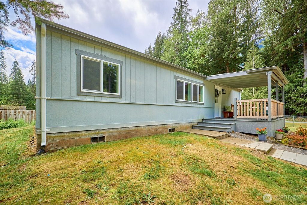 Photo of 25211 Clear Creek Road, Darrington, WA 98241 (MLS # 2362303)