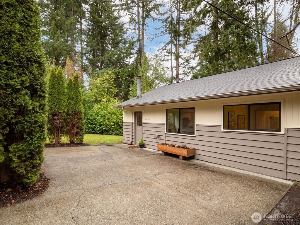 Photo of 22511 96th Avenue W, Edmonds, WA 98020 (MLS # 2494555)