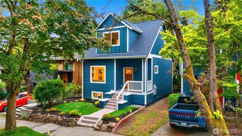 Photo of 605 32nd Avenue, Seattle, WA 98122 (MLS # 2440182)