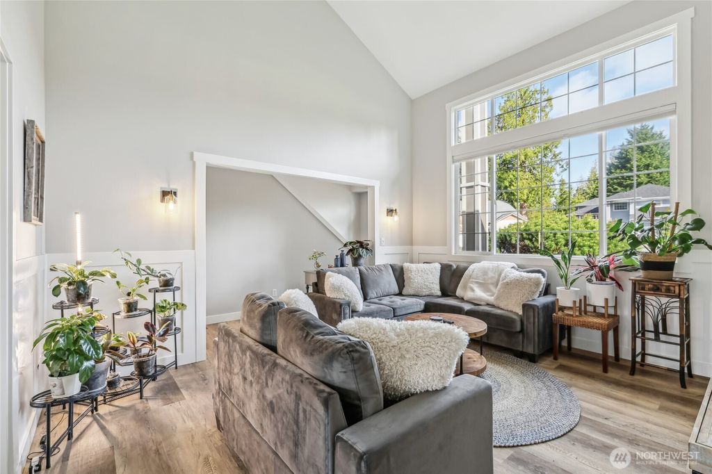 Photo of 21611 SE 257th Place, Maple Valley, WA 98038 (MLS # 2535927)