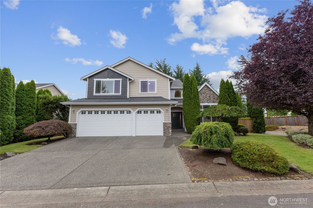 Photo of 415 Pasco Place NE, Renton, WA 98059 (MLS # 2413128)