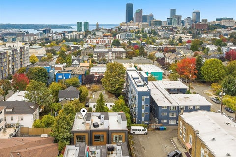 Photo of 121 20th Avenue, Seattle, WA 98122 (MLS # 2590948)