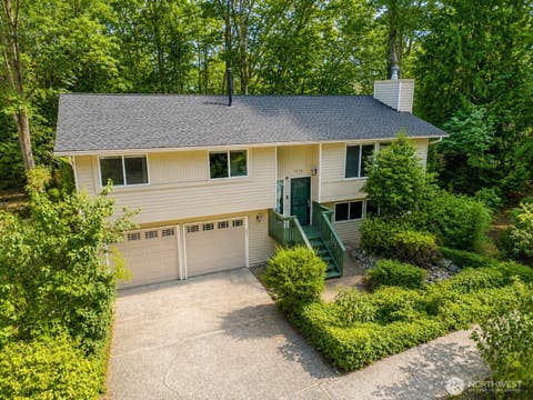 Photo of 1636 Pierce Avenue SE, Renton, WA 98058 (MLS # 2568676)