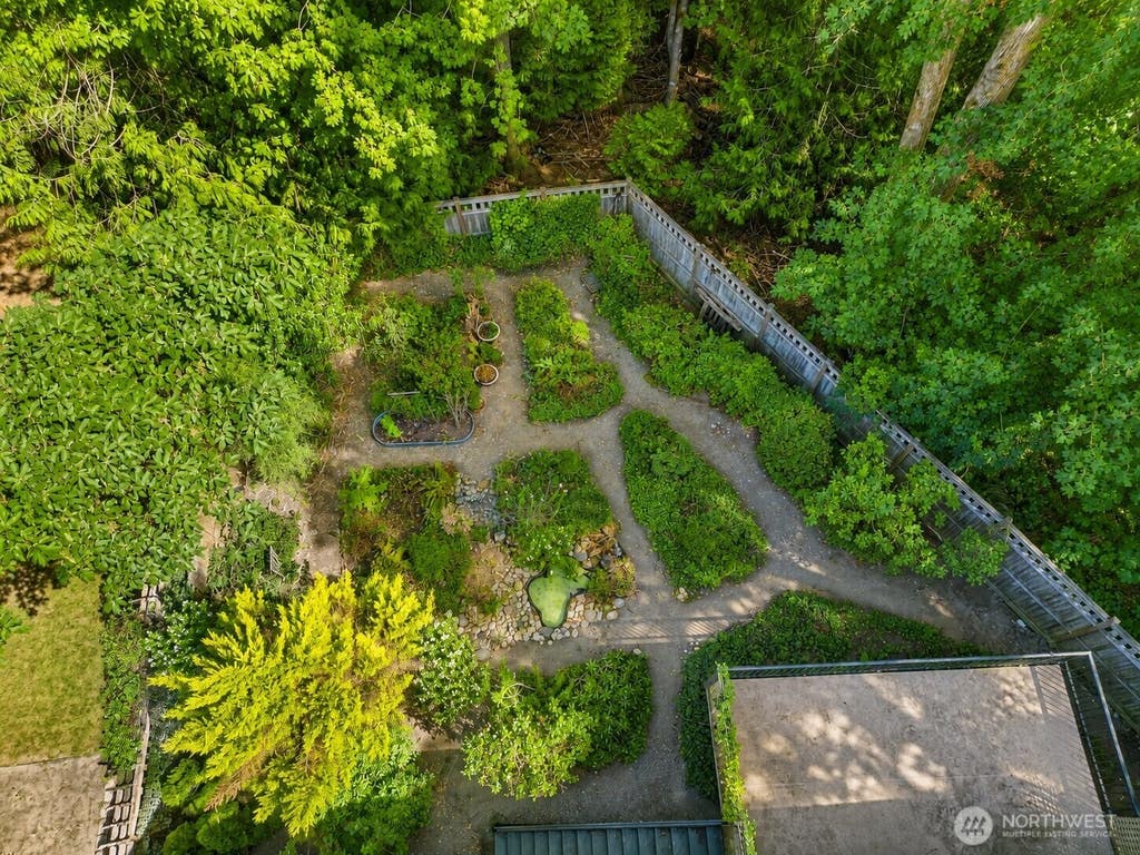 Photo of 1636 Pierce Avenue SE, Renton, WA 98058 (MLS # 2568676)
