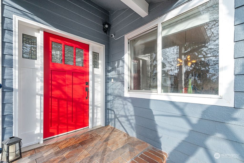 Photo of 4534 S Orcas Street, Seattle, WA 98118 (MLS # 2325944)