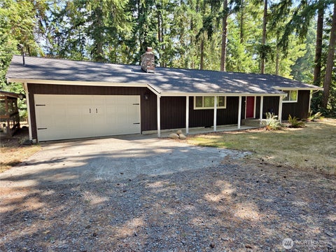 Photo of 31719 41st Avenue E, Eatonville, WA 98328 (MLS # 2574979)