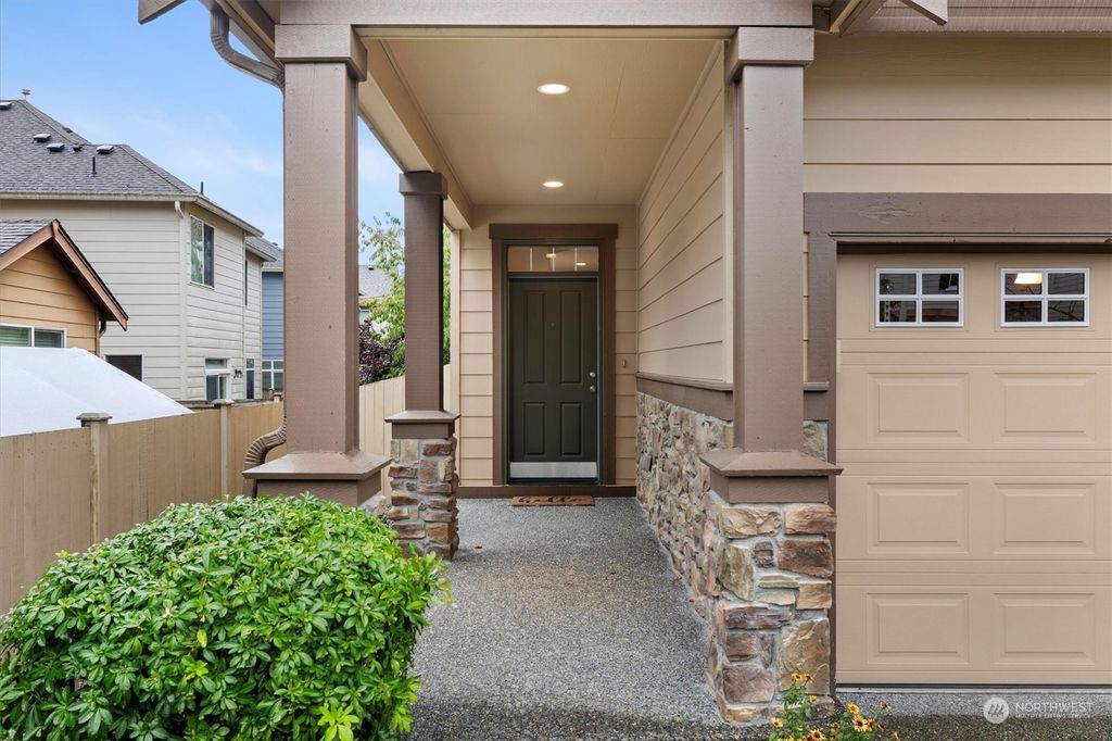 Photo of 16023 35th Park SE, Bothell, WA 98012 (MLS # 2305350)