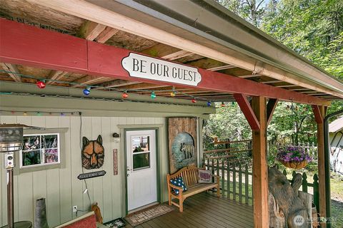 Photo of 131 Nisqually Way, Ashford, WA 98304 (MLS # 2532004)