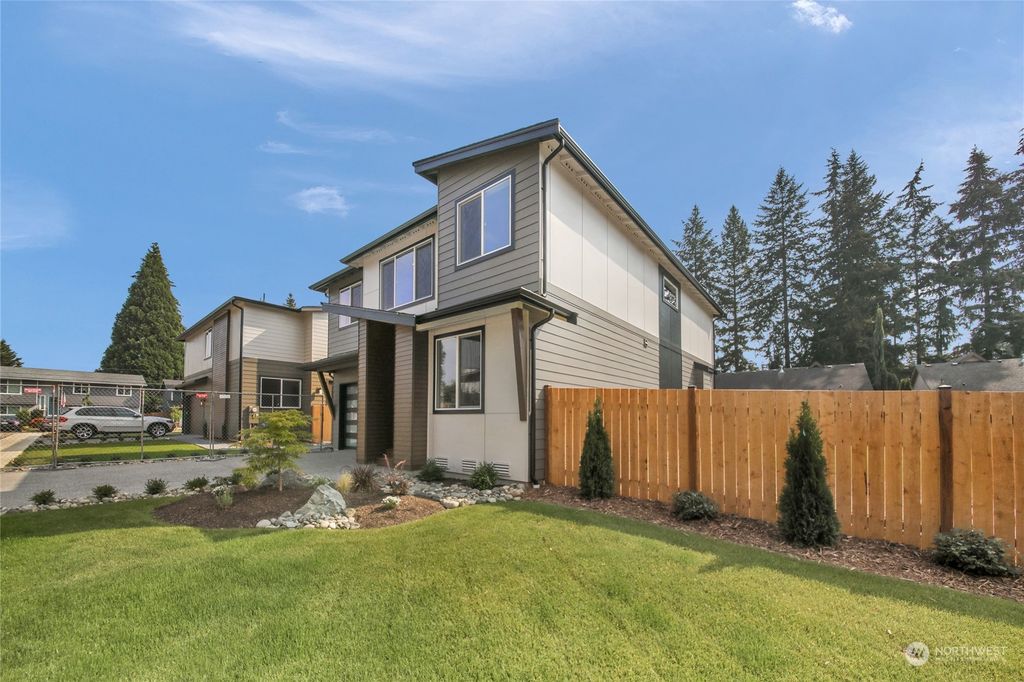 Photo of 9432 50th Avenue NE, Marysville, WA 98270 (MLS # 1996977)