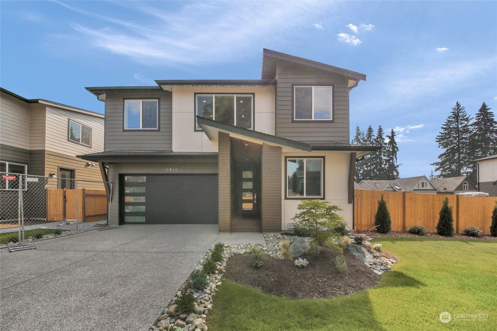 Photo of 9432 50th Avenue NE, Marysville, WA 98270 (MLS # 1996977)