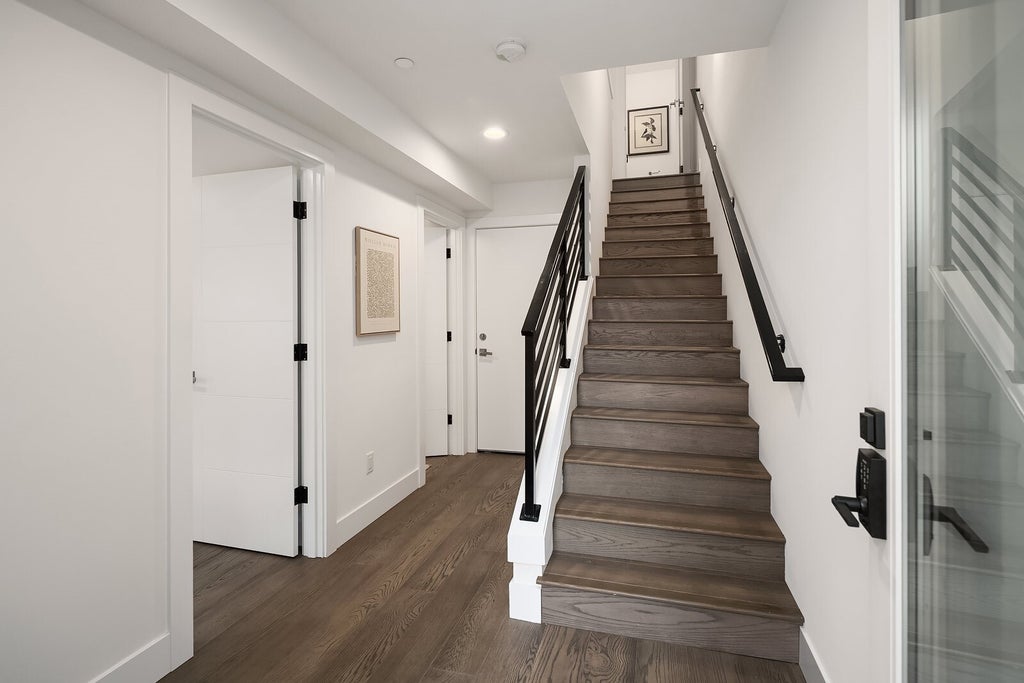 Photo of 7721 NE 175th Street #103, Kenmore, WA 98028 (MLS # 2596342)