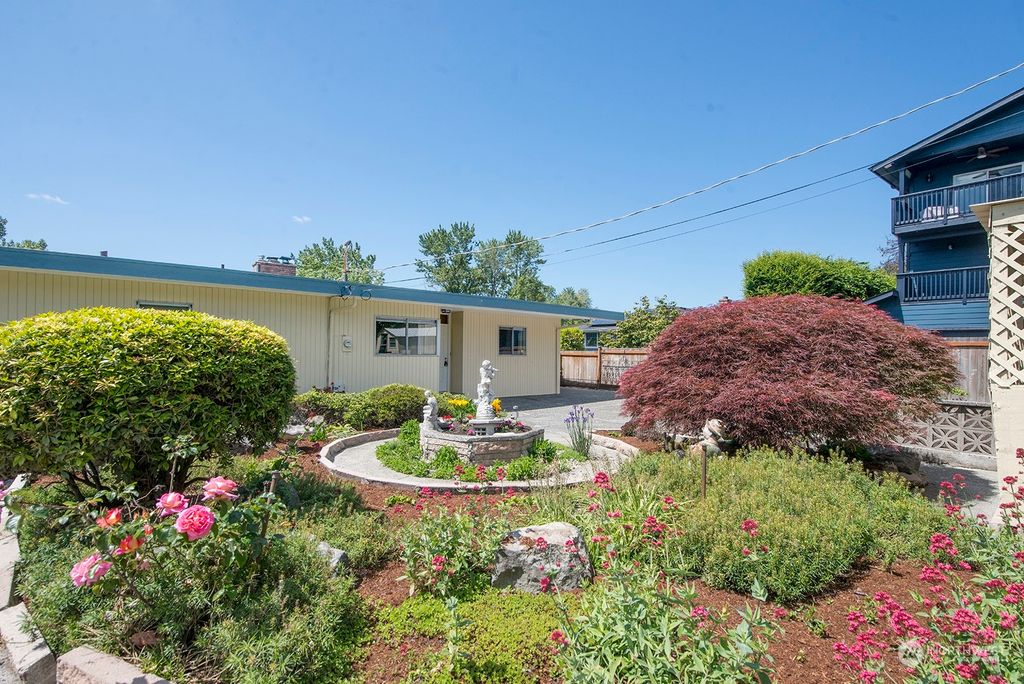 Photo of 2354 28TH Avenue S, Seattle, WA 98144 (MLS # 2241908)