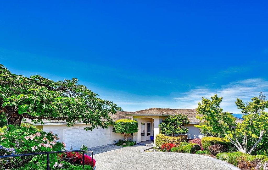 Photo of 17227 14th Avenue NW, Shoreline, WA 98177 (MLS # 2148118)