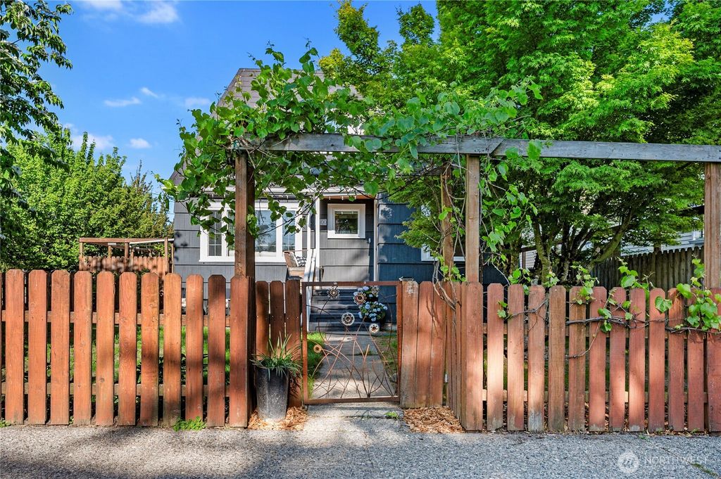 Photo of 5500 21st Avenue S, Seattle, WA 98108 (MLS # 2528314)