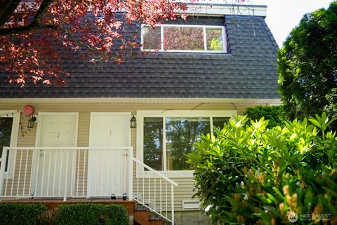 Photo of 19712 50 Avenue W #1, Lynnwood, WA 98036 (MLS # 2525092)