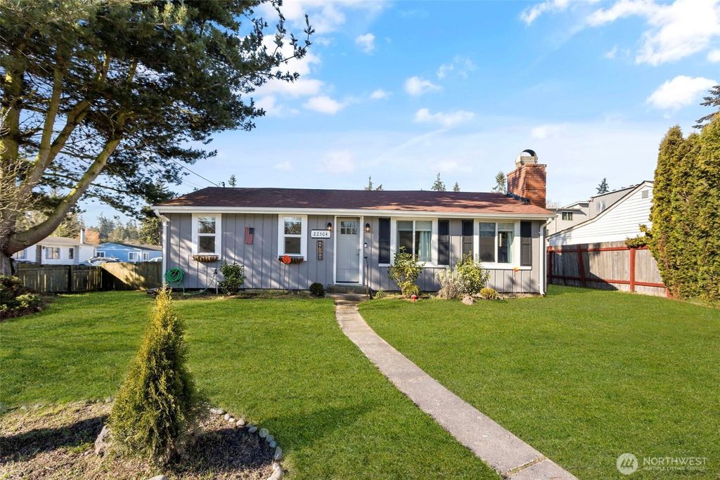 Photo of 22304 76th Avenue W, Edmonds, WA 98026 (MLS # 2361172)