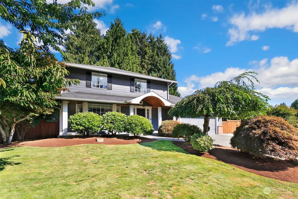 Photo of 11811 44th Drive SE, Everett, WA 98208 (MLS # 2138151)