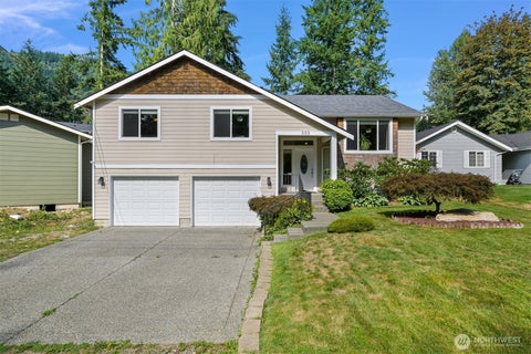 Photo of 333 Lakeside Drive, Sedro Woolley, WA 98284 (MLS # 2577639)