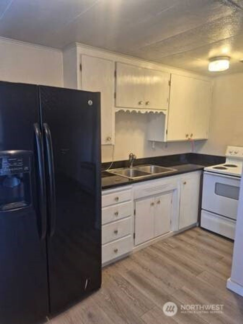 Photo of 317 7th Street SW #3, Puyallup, WA 98371 (MLS # 2497755)