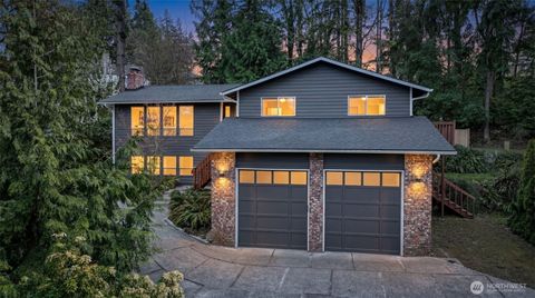 Photo of 9628 123rd Avenue SE, Renton, WA 98056 (MLS # 2490824)