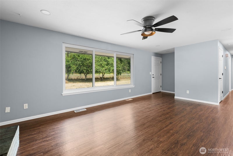 216 E Sleeper Road