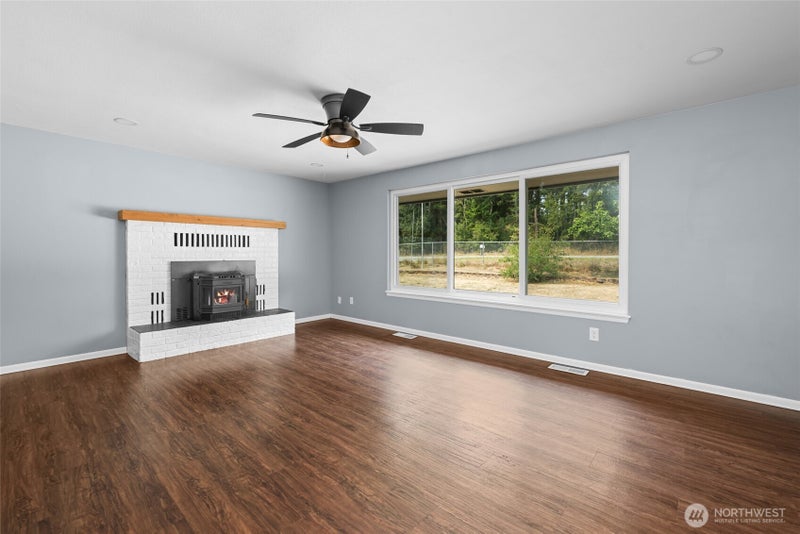 216 E Sleeper Road