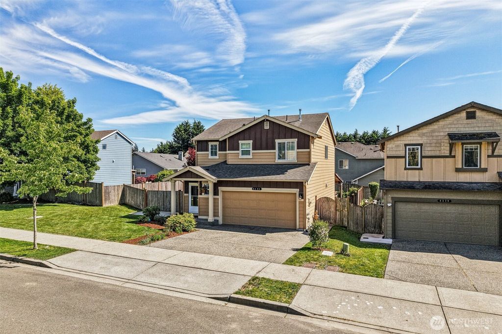 Photo of 6404 35th Street NE, Marysville, WA 98270 (MLS # 2523449)