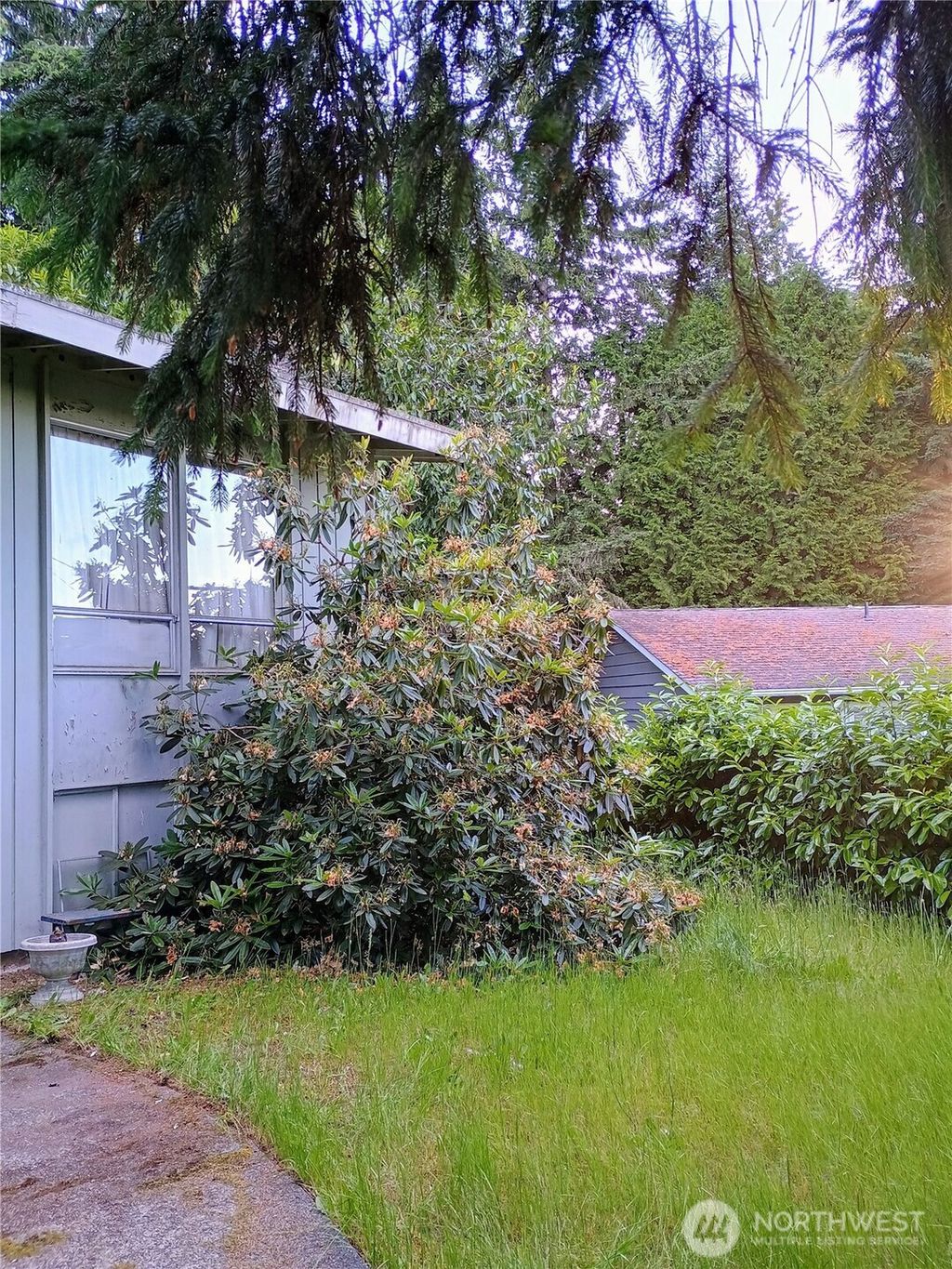 Photo of 29735 3rd Avenue S, Federal Way, WA 98003 (MLS # 2452910)