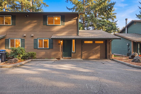3217 YELM HWY SE APT 18, OLYMPIA, WA 98501 - Image 48c7984ff793fdb0ed8eade0a9e99dee/3010931402