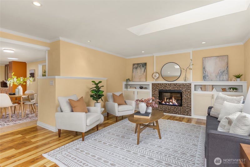 26107 James Lane NE