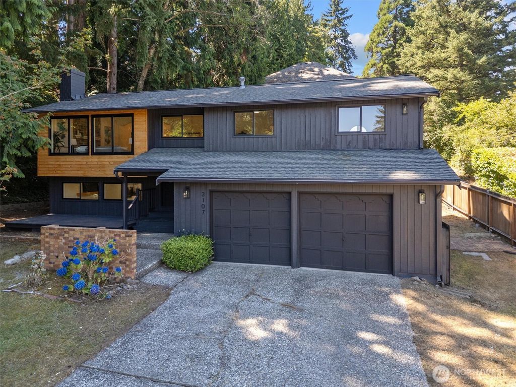 Photo of 3107 127th Avenue NE, Bellevue, WA 98005 (MLS # 2412171)