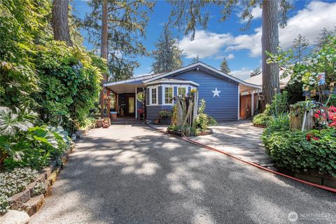Photo of 8904 Dolly Madison Court SW, Lakewood, WA 98498 (MLS # 2526280)