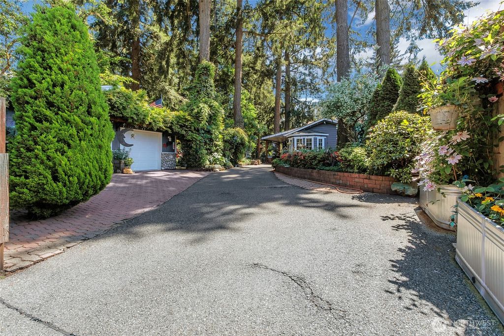 Photo of 8904 Dolly Madison Court SW, Lakewood, WA 98498 (MLS # 2526280)