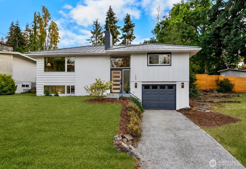 Photo of 529 S 302nd Street, Federal Way, WA 98003 (MLS # 2574187)