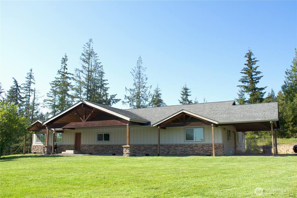 Photo of 615 George Taylor Road, Silverlake, WA 98645 (MLS # 2522279)