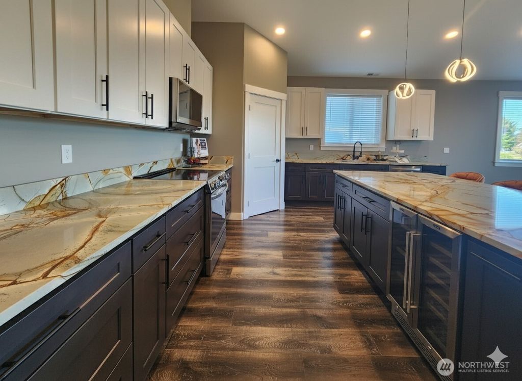 Photo of 332 Cockle Street SW, Ocean Shores, WA 98569 (MLS # 2449057)