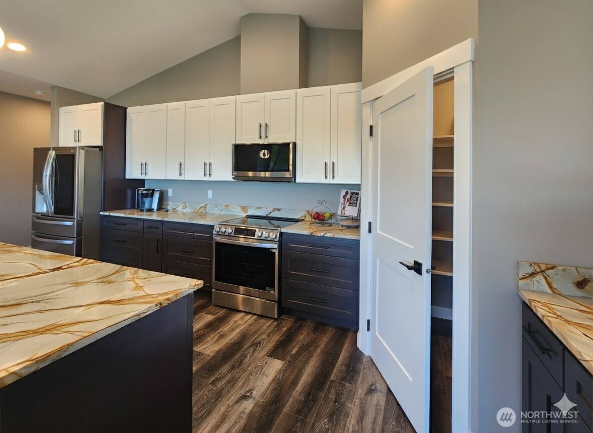 332 Cockle Street SW