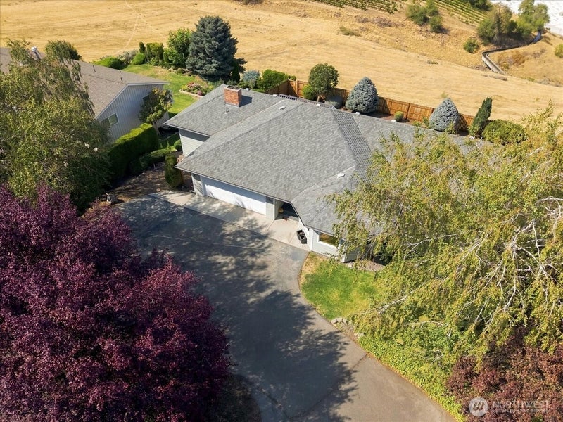 1104 N Fellows Drive