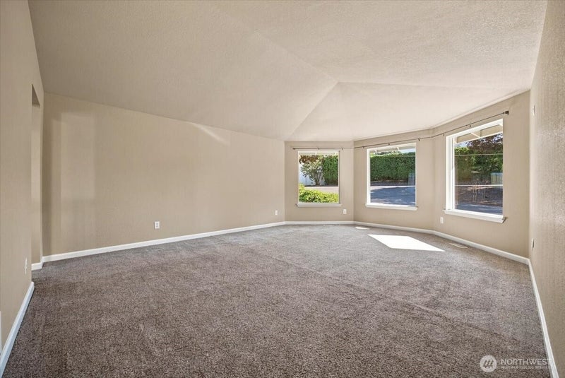 1104 N Fellows Drive