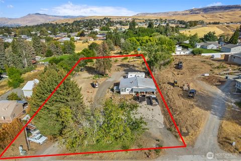 Photo of 1981 Grant Road, East Wenatchee, WA 98802 (MLS # 2528644)