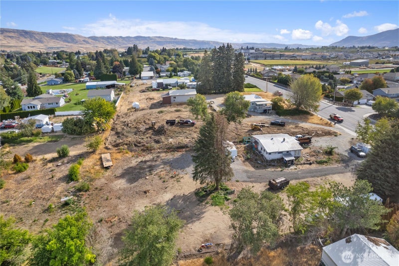 1981 Grant Road